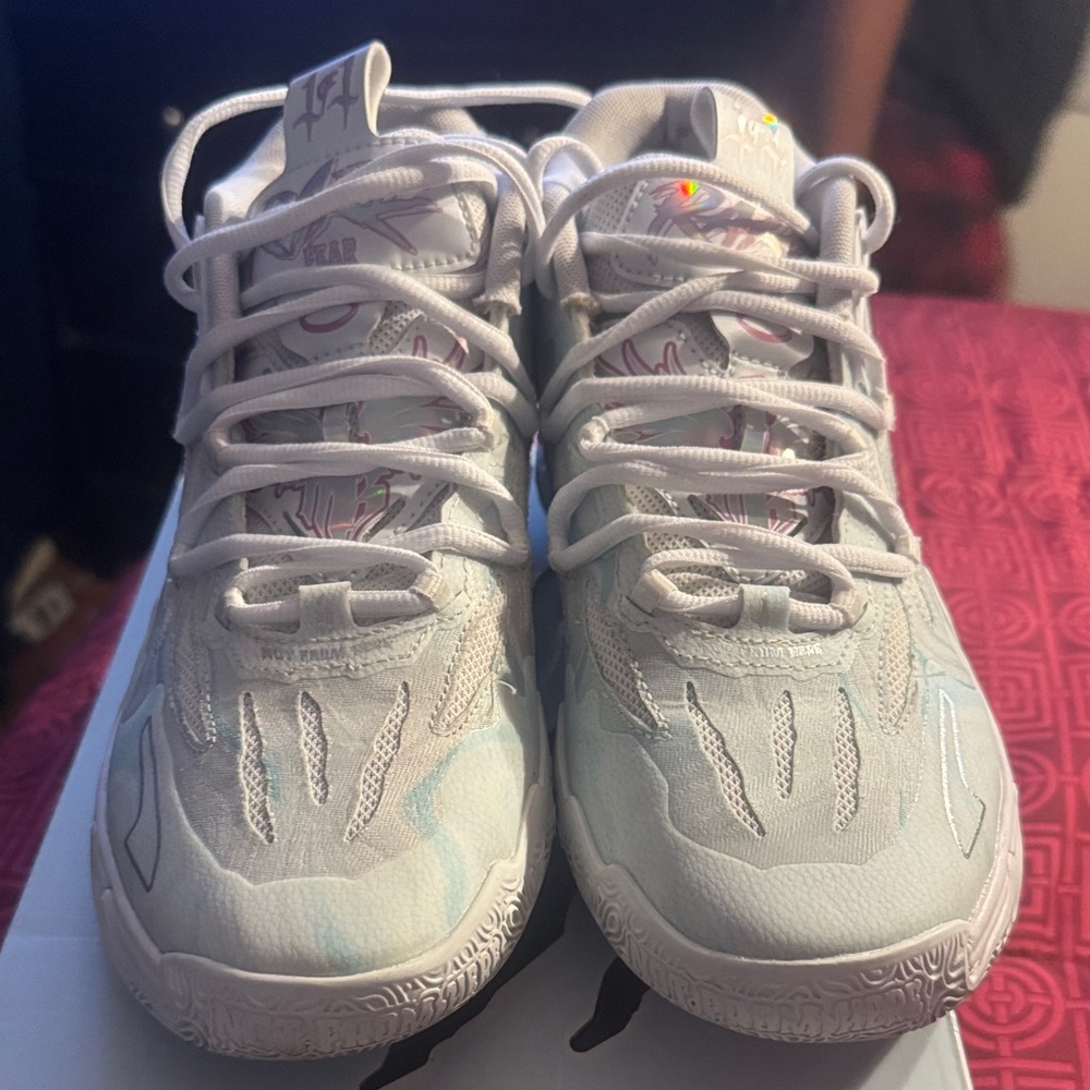 Puma White and Gray Sneakers